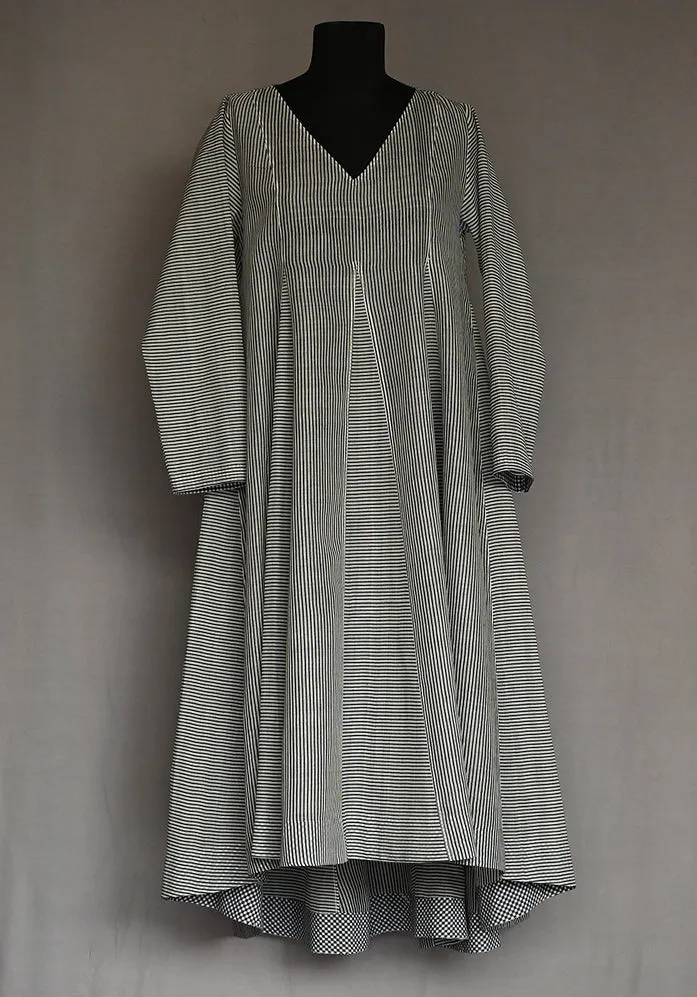 Amrich  Dress Pattern Blocked Black & White Panelled Stripes