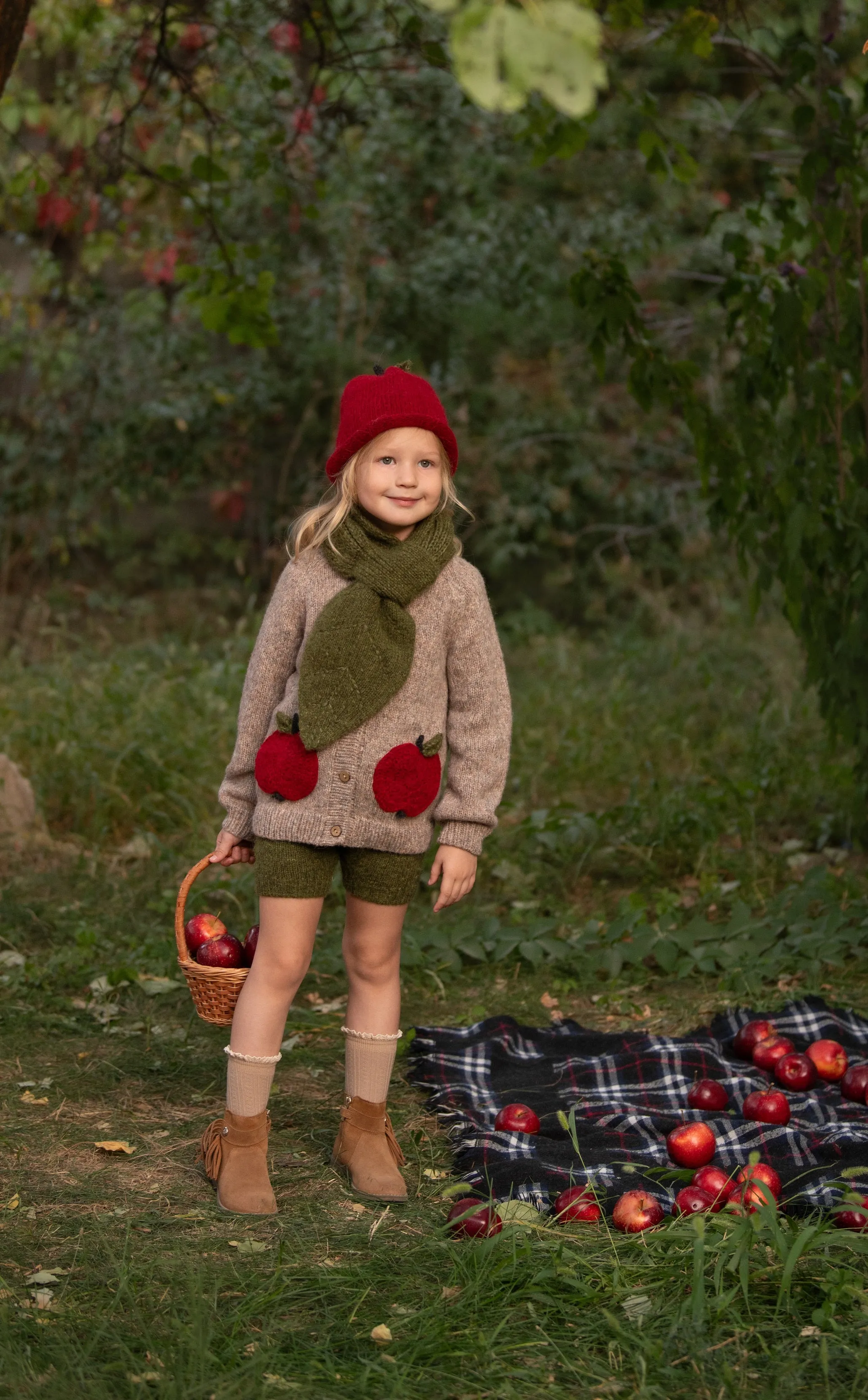 Apple cardigan | Beigebrown