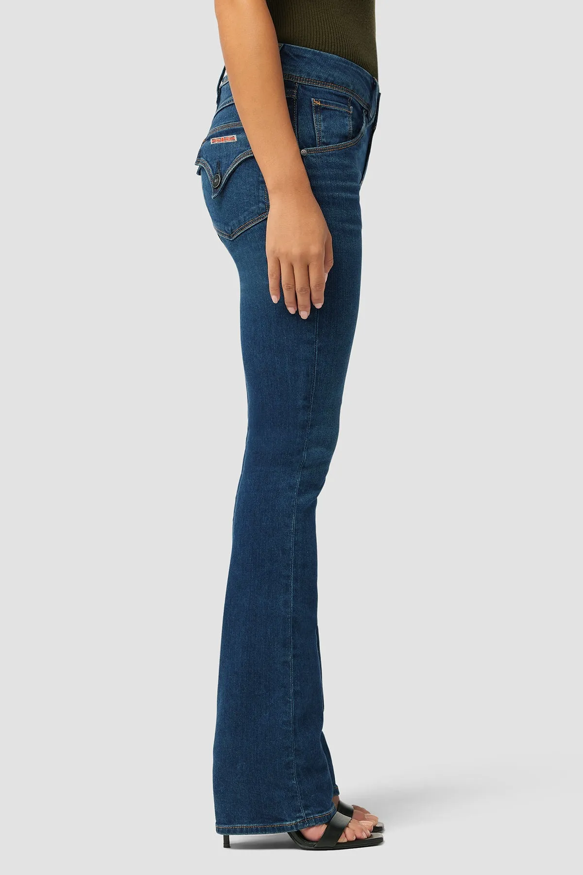 Beth Mid-Rise Baby Bootcut Petite Jean