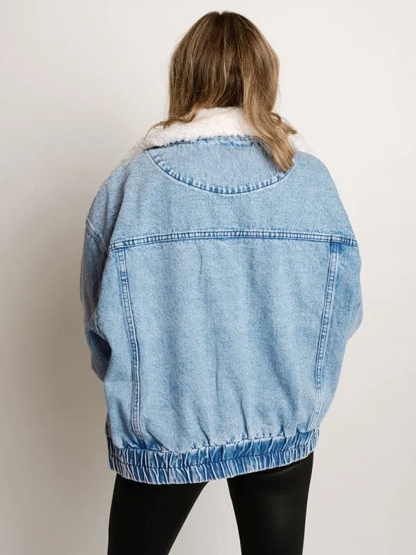 GYPSY GIRL - Loose Fur Collar Denim Jacket