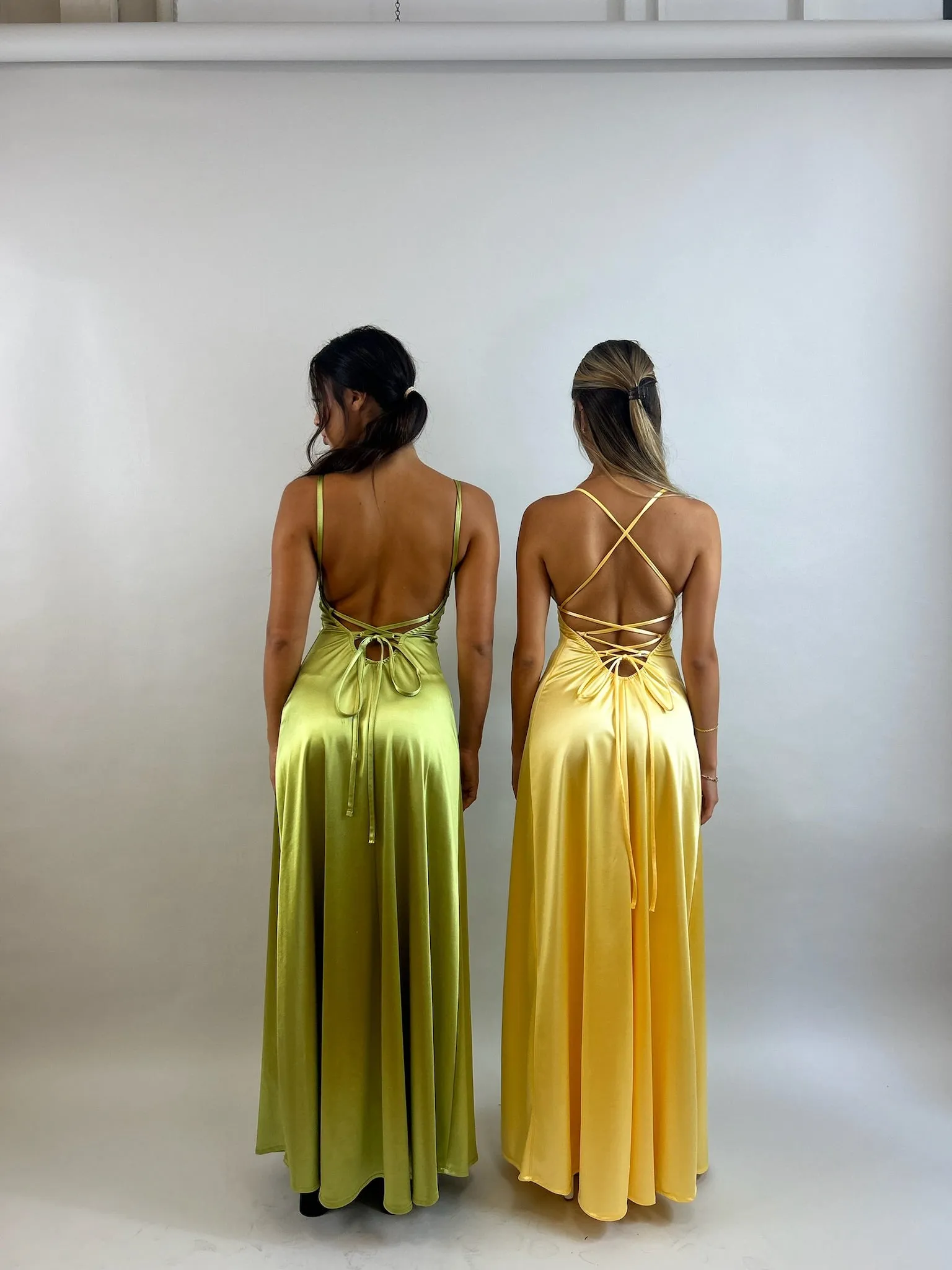 Jessy - Bright Green V-Neck Satin Evening Dress