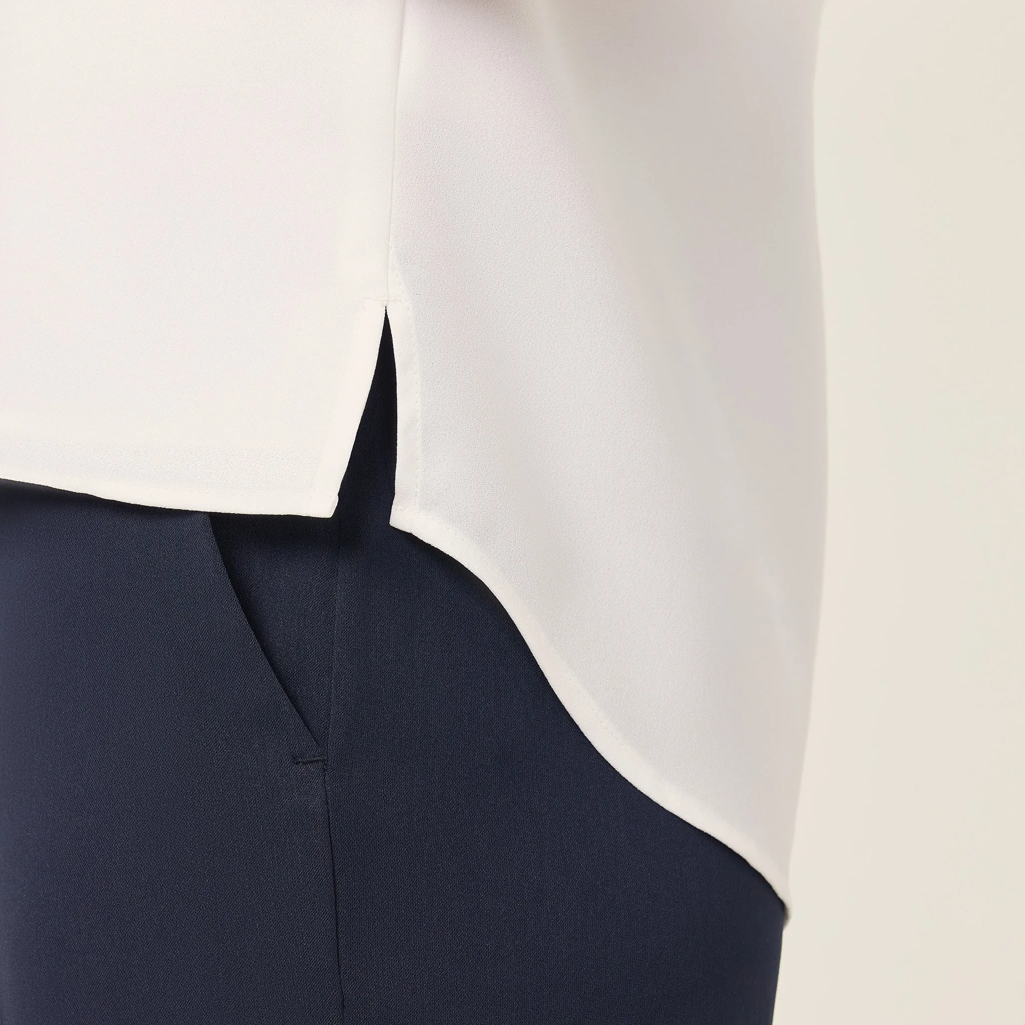 NNT Women's Satin Back Crepe Sleeveless Blouse - White