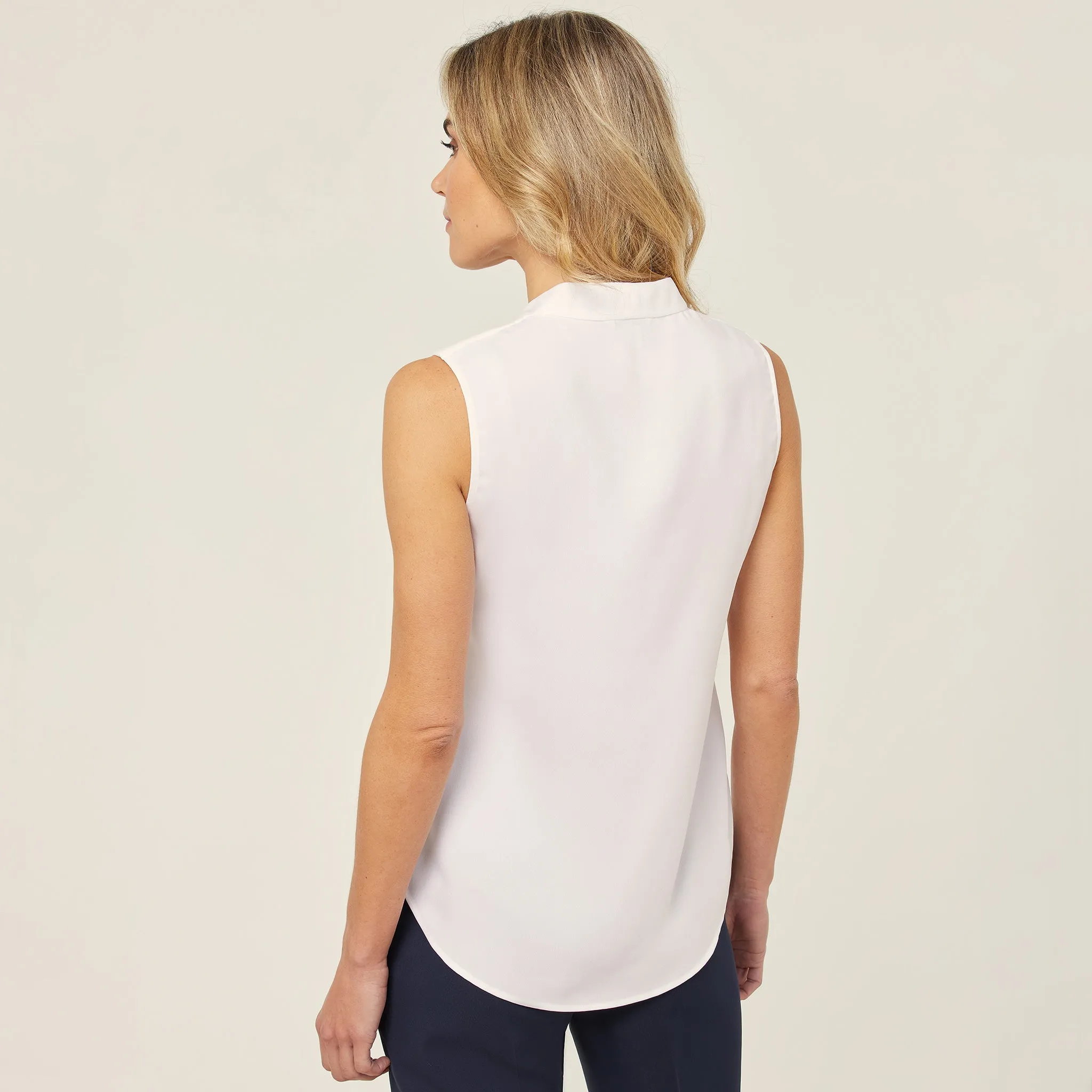NNT Women's Satin Back Crepe Sleeveless Blouse - White