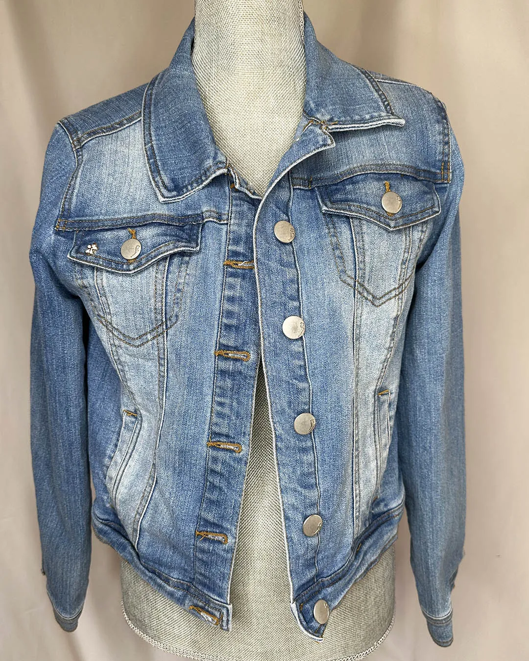 "Howdy" Women's Fringe Denim Jacket