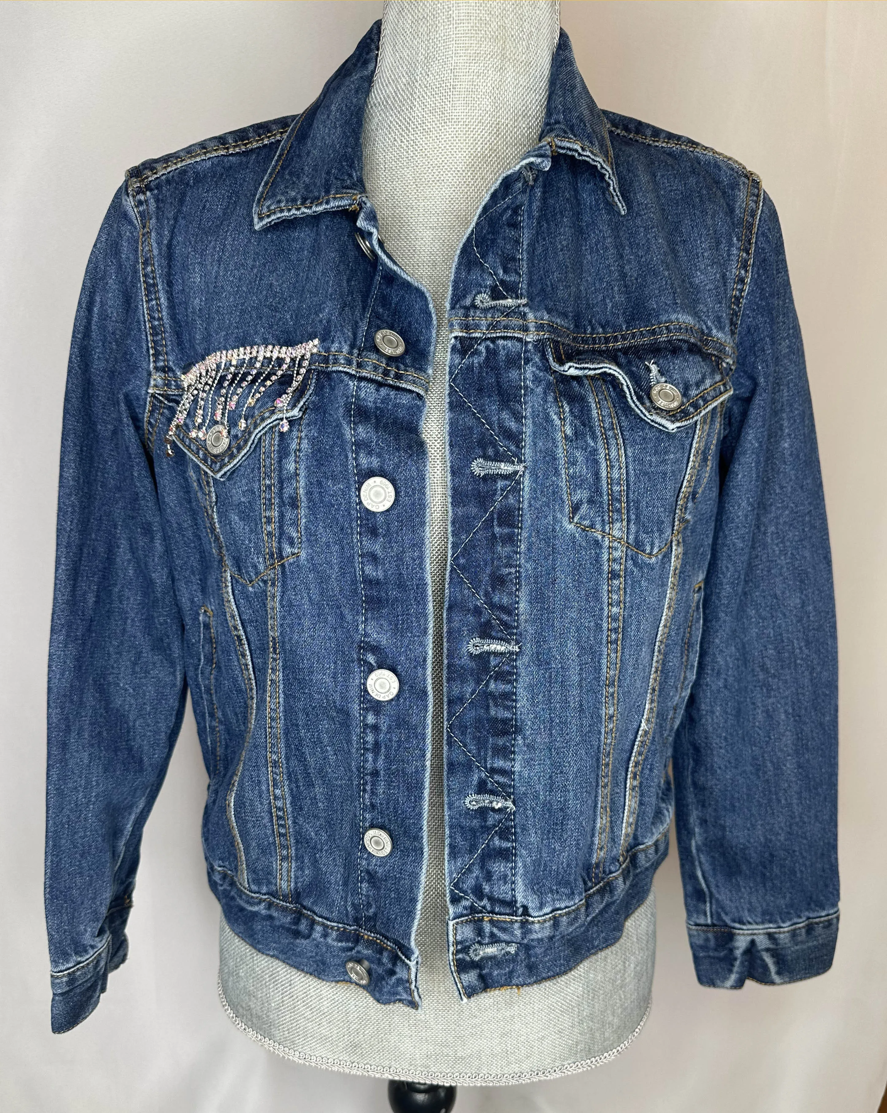"Howdy" Women's Fringe Denim Jacket
