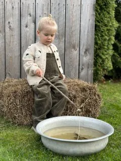 Sheep cardigan | wheat