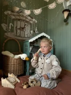 Sheep cardigan | wheat