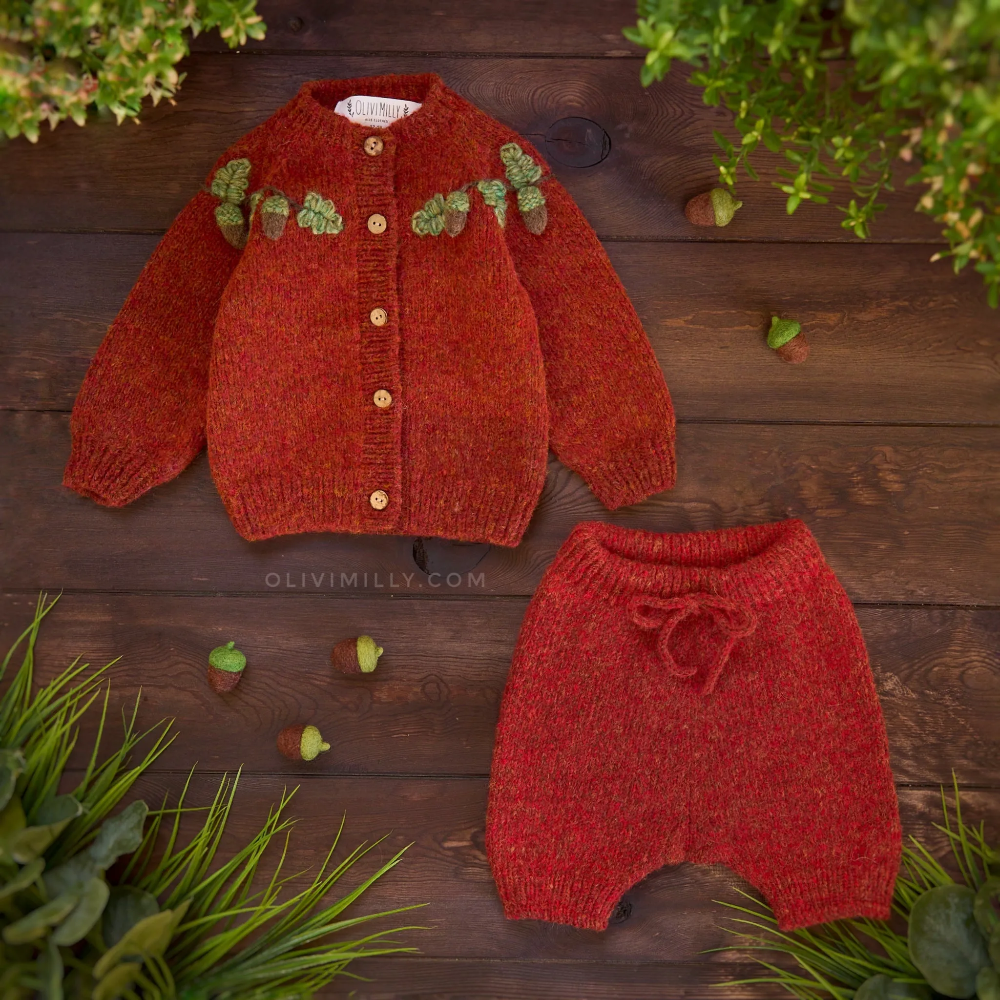 Shorts | Red-orange