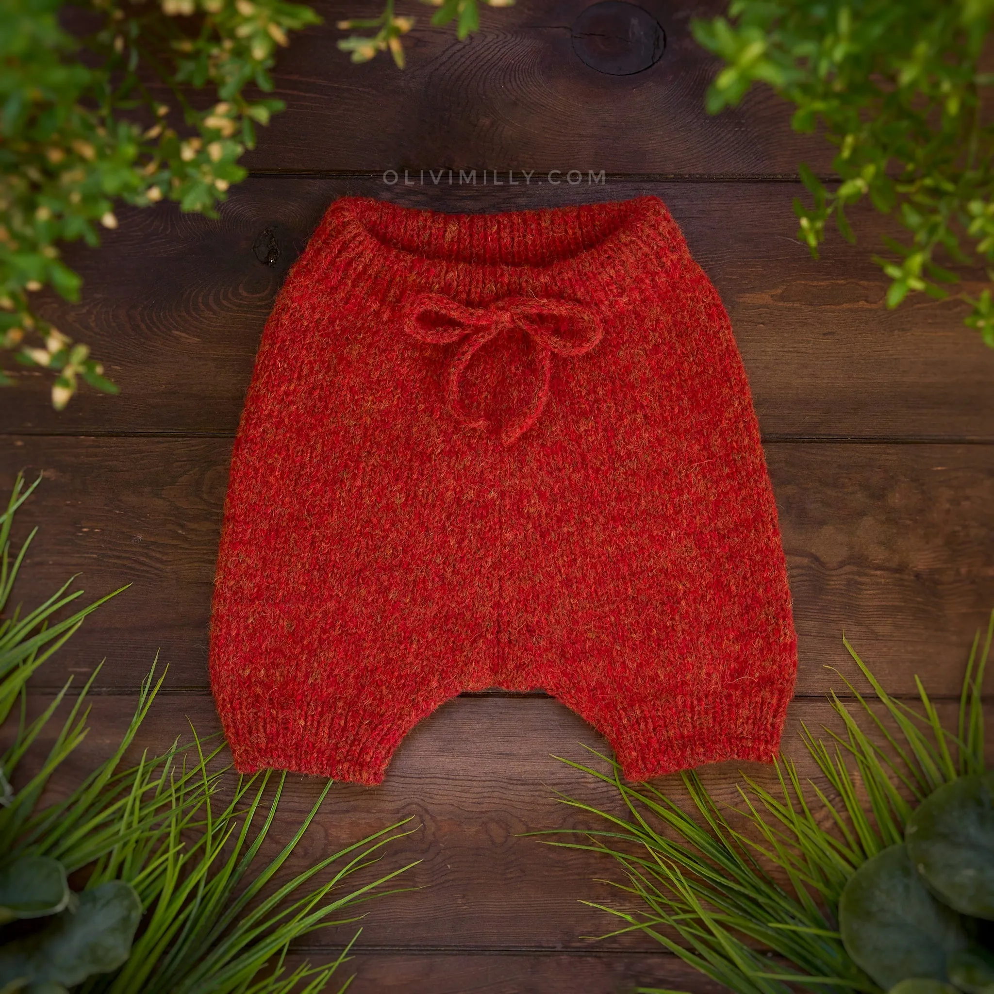 Shorts | Red-orange