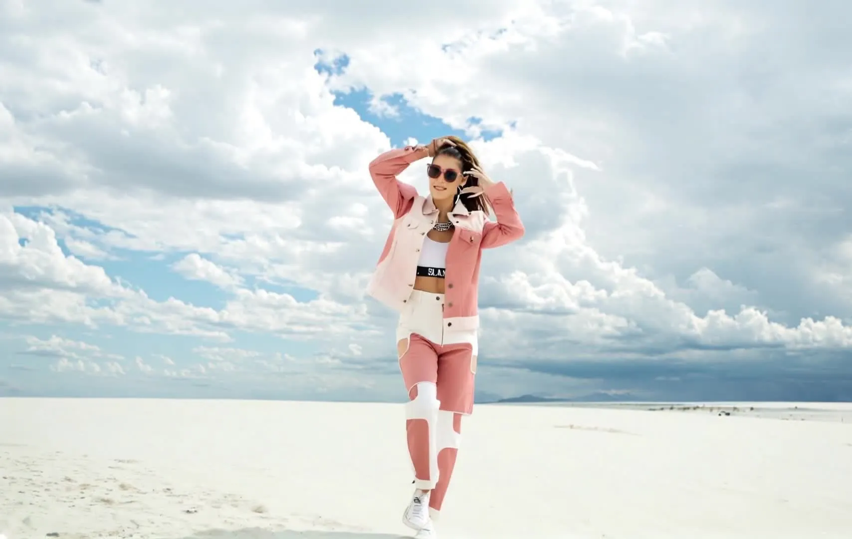 SLAY. Women's Pink & White Colorblock Denim Jacket Crop Top & Jeans Co-ord Set(3 Piece)