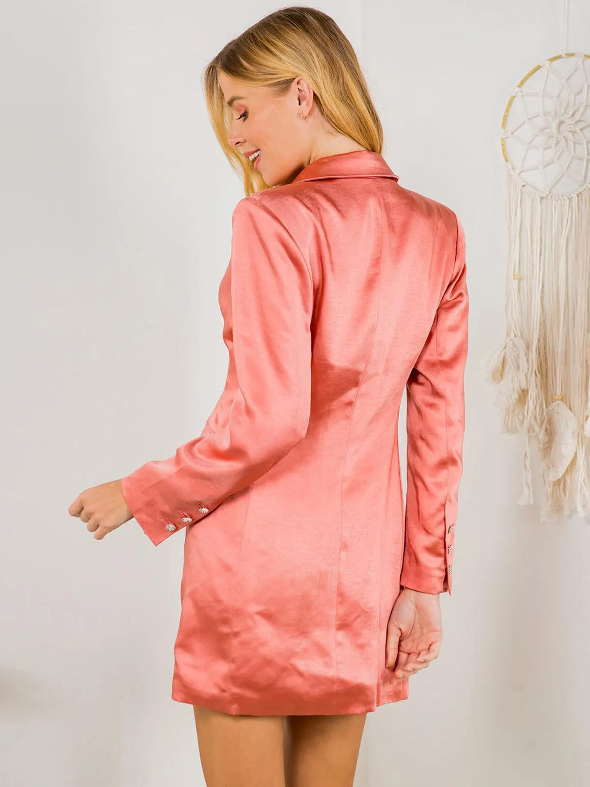 WOMEN'S LONG SLEEVE V-NECK BUTTON CLOSURE SATIN MINI DRESS