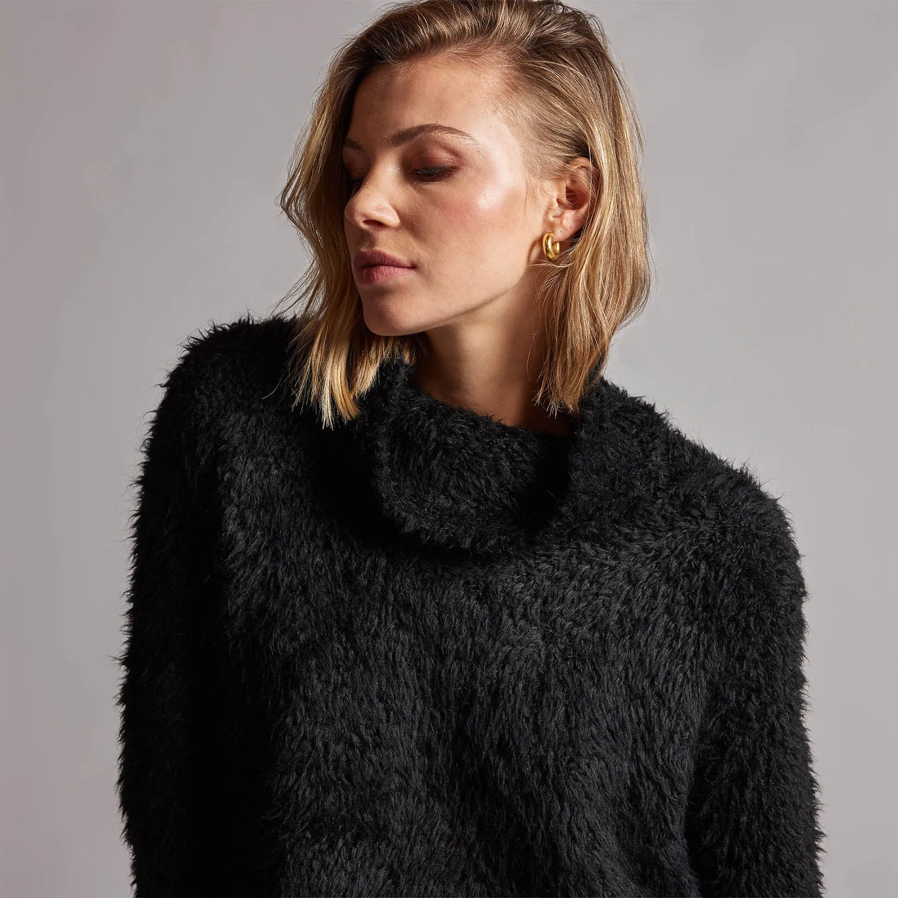 Wool Blend Sherpa Turtleneck Sweater - Black